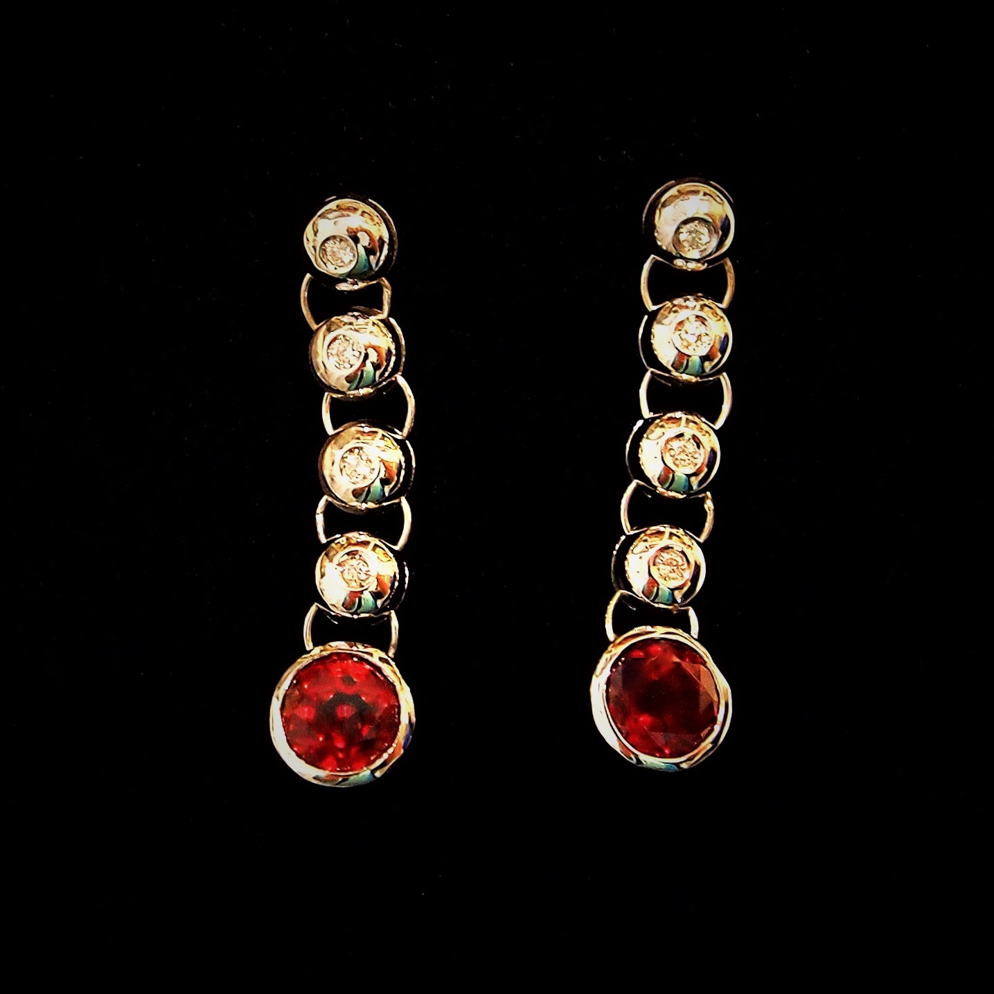 Joidart Orecchini Taglio: Doppi A Bottone In Metallo Placcato Oro 24K - Design Di Sara Domènech - Made In Spain